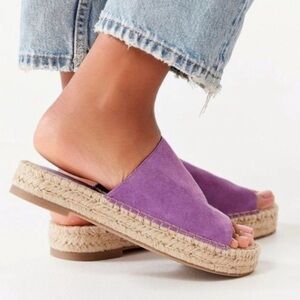 Urban Outfitter Espadrille suede lilac slides